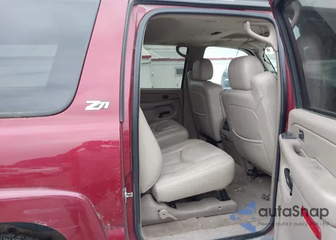 2004 Chevrolet Suburban 1500 Z71 from USA, damaged, VIN 3GNFK16Z84G215859